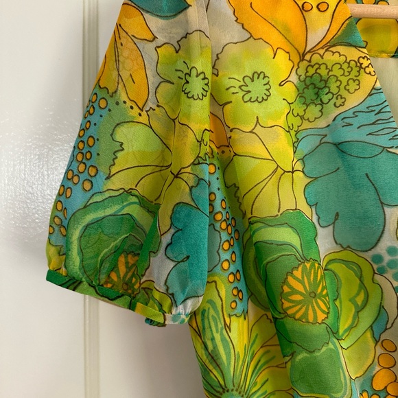 Retro Floral Dress - Picture 3 of 3